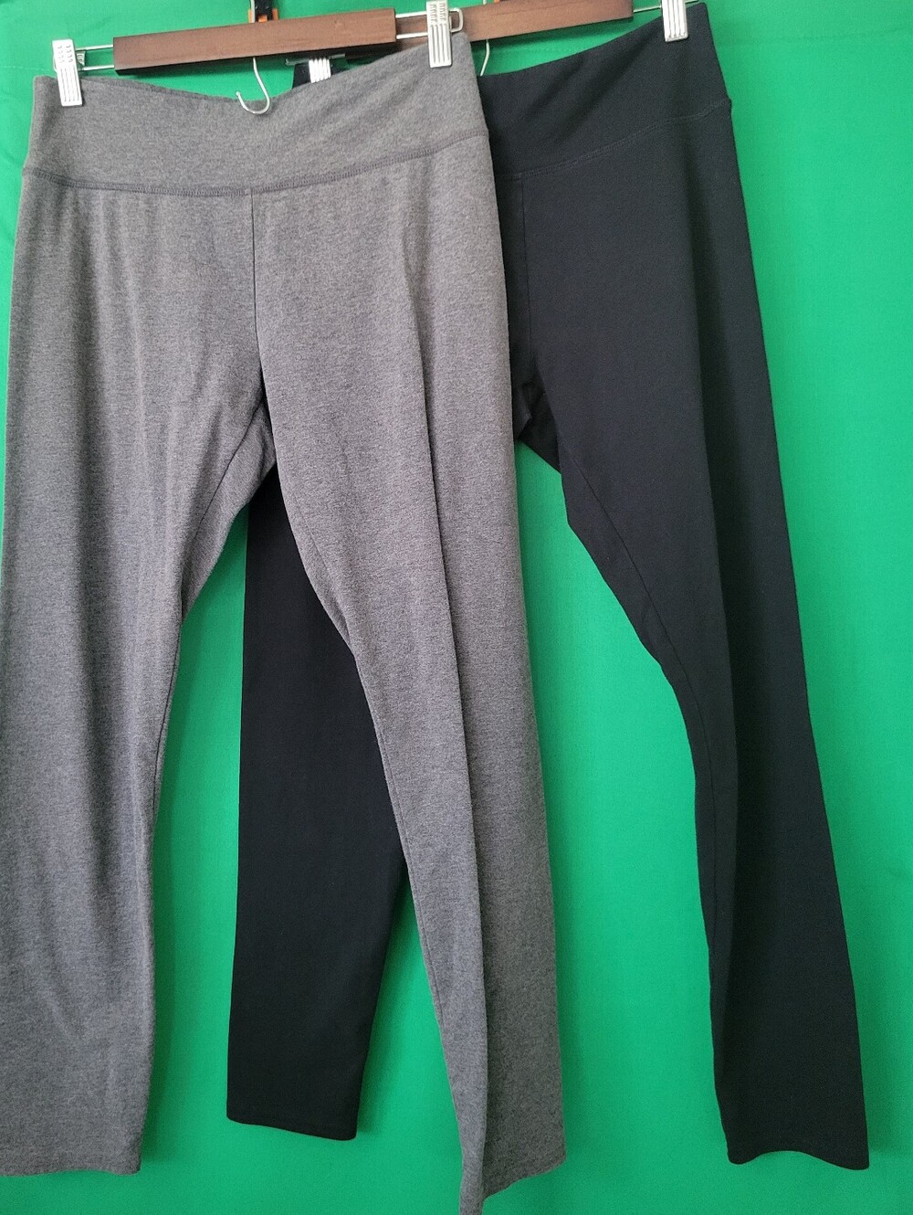 Large Women aerie 2 Pair Leggings Gray & Black Chill. Play. Move. Short Petite